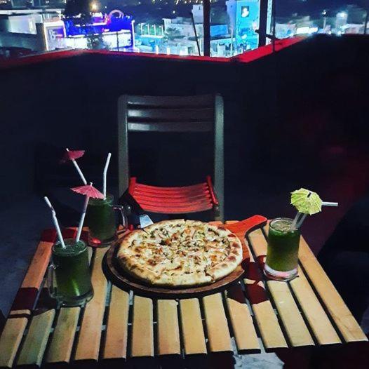 Divine Hotel Rawalpindi Buitenkant foto